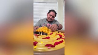 Texas man goes viral for 'cooking' meals made out of balloons - Fox News