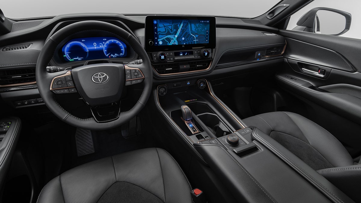 Grand Highlander dashboard